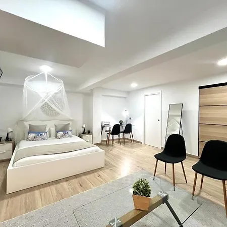 Duplex Cienfuegos I & Old Town By Ele * Malaga
